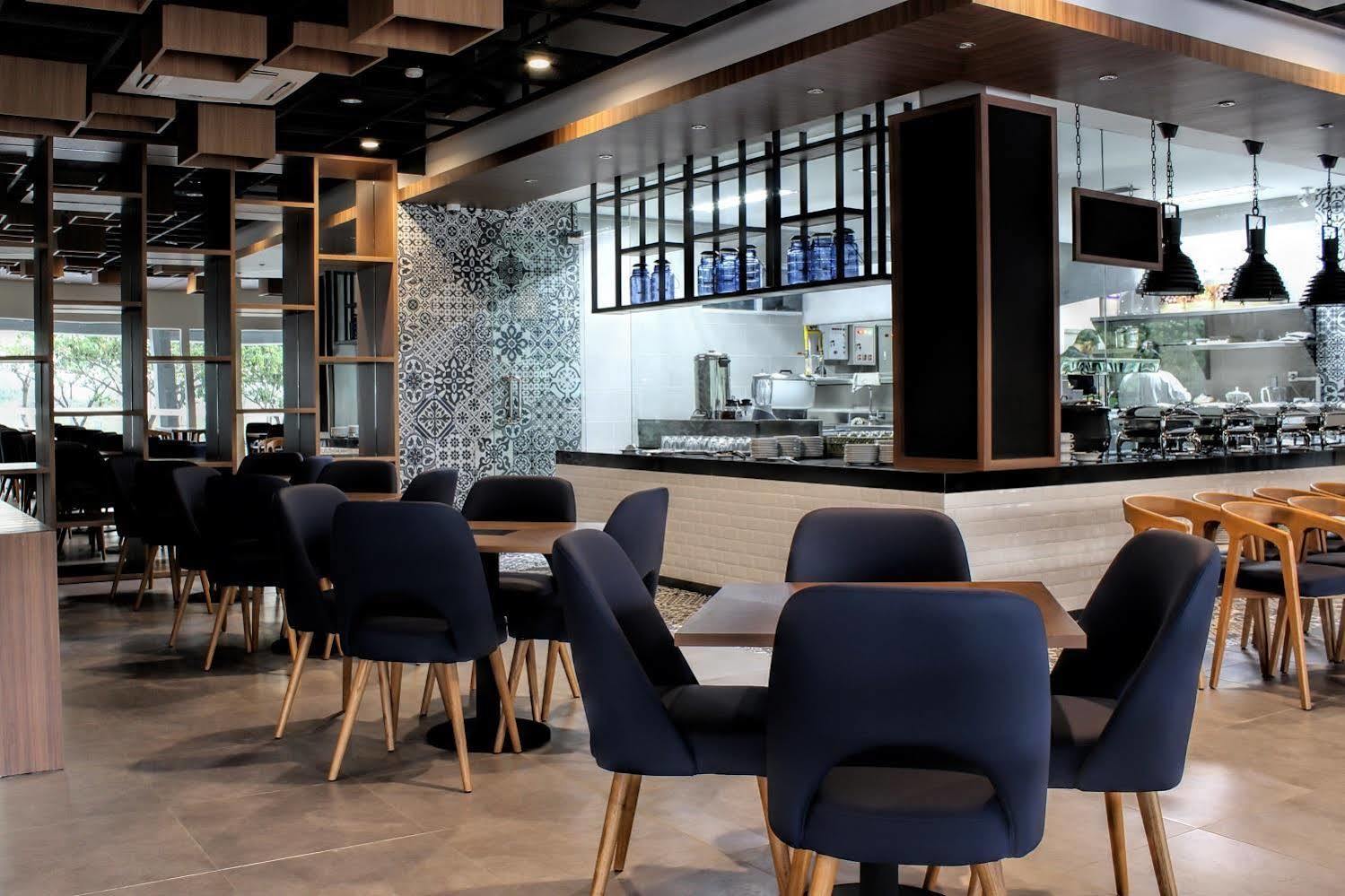 Opi Indah Hotel Palembang Exteriér fotografie