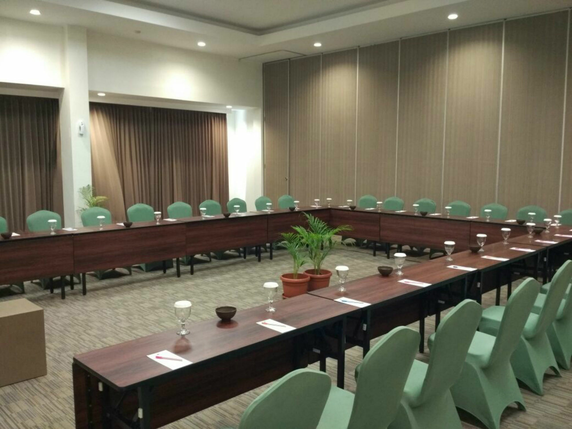 Opi Indah Hotel Palembang Exteriér fotografie